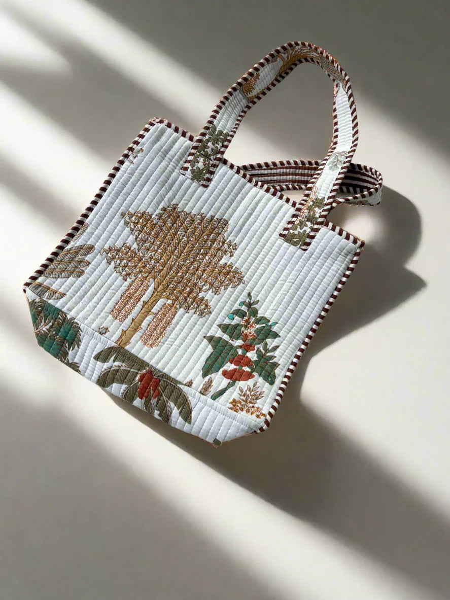 Cotton Quilt Tote bag with zipper - Chickticks