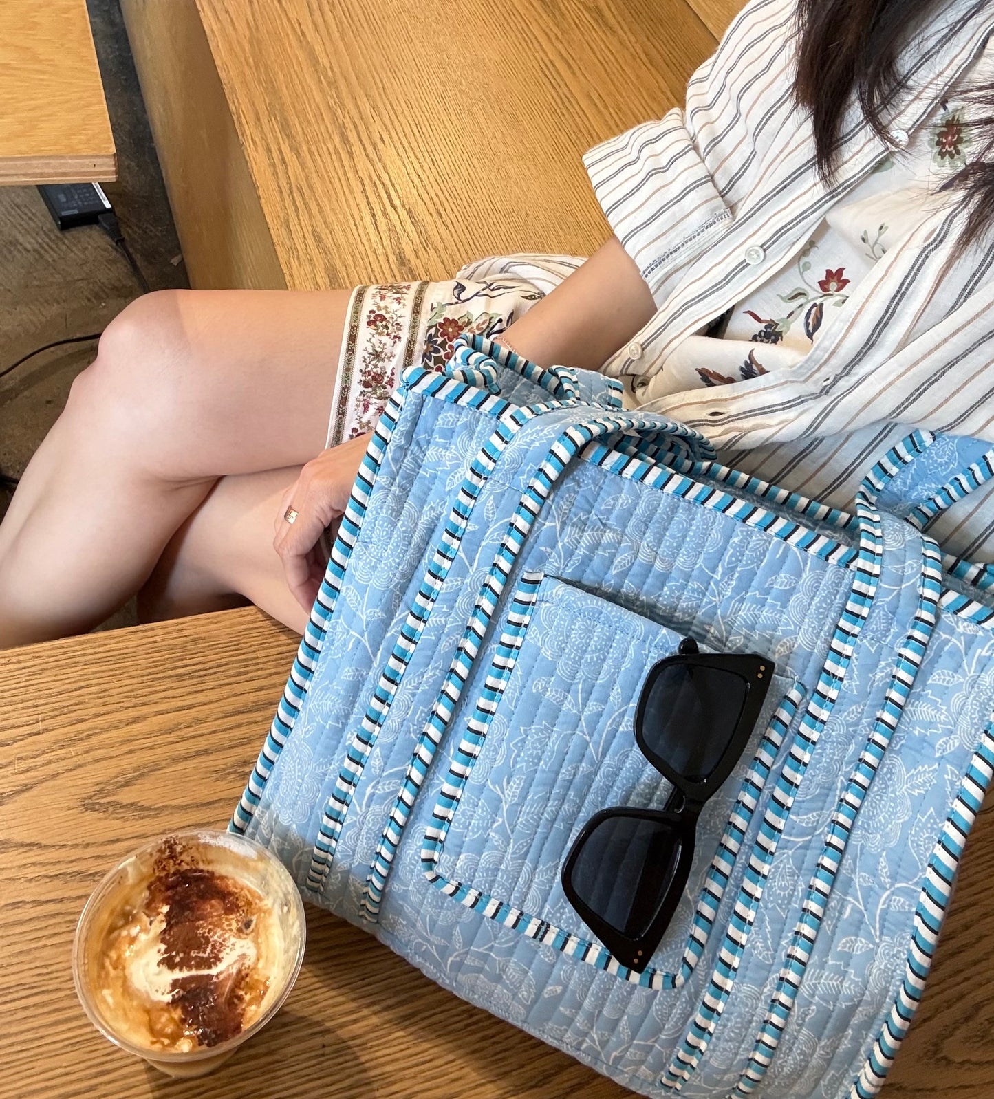 Hand Block Print Cotton Quilt Tote Bag. Floral Blue Classic Zipper Tote Bag. Everyday Tote Bag. Summer Tote Bag. Eco friendly bag.