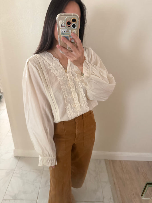 Casual white pintuck eyelet lace romantic top . Whimsical cottagecore top. Cotton Victorian  Bohemian style top.  Natural fiber top.