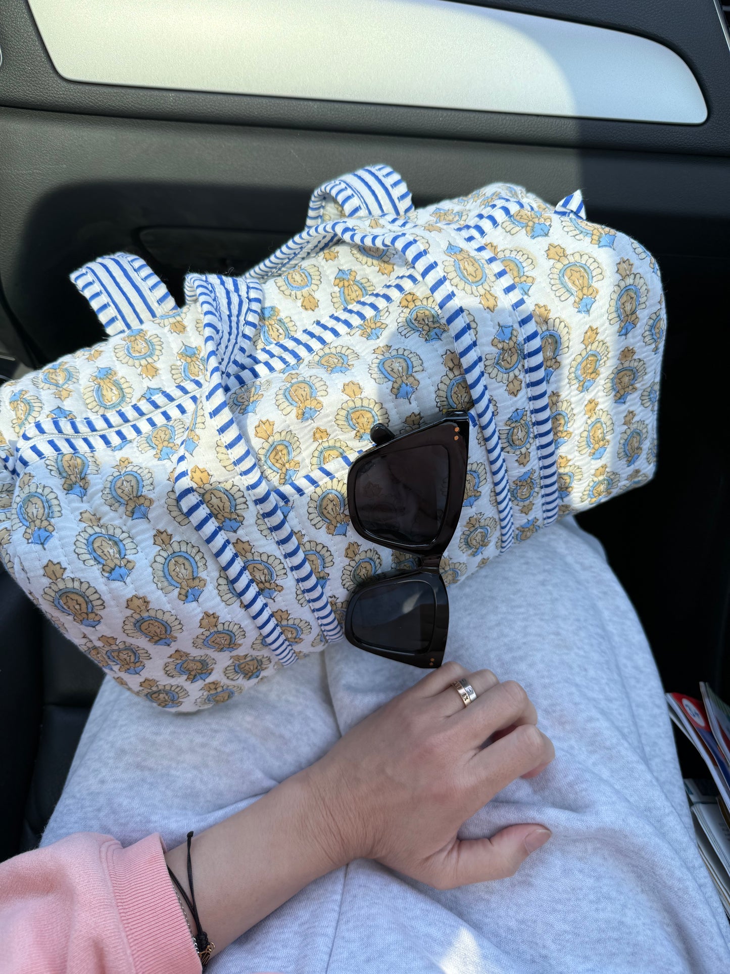 Duffle Cotton Shoulder Bag. Hand blocked print cotton bag. Cotton Quilt Shoulder Bag. Everyday Bag.