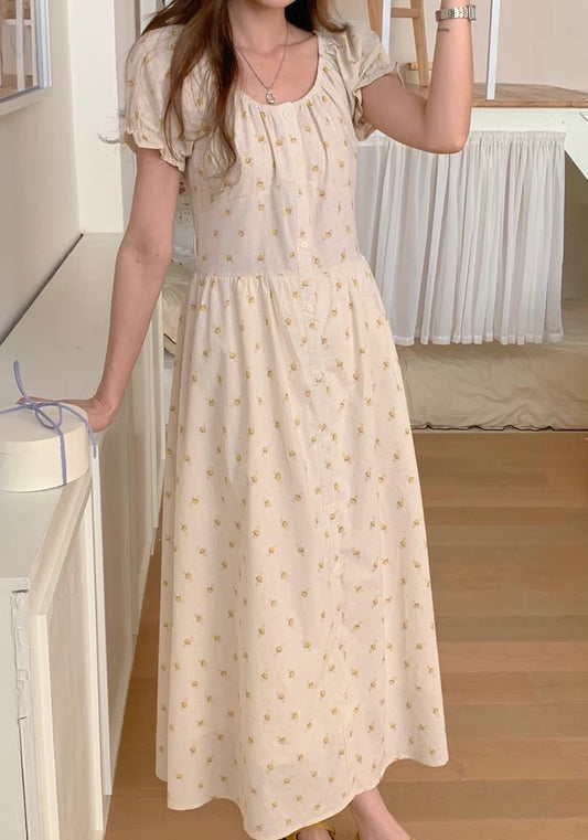 Cotton vintage inspired dress daisy floral button print