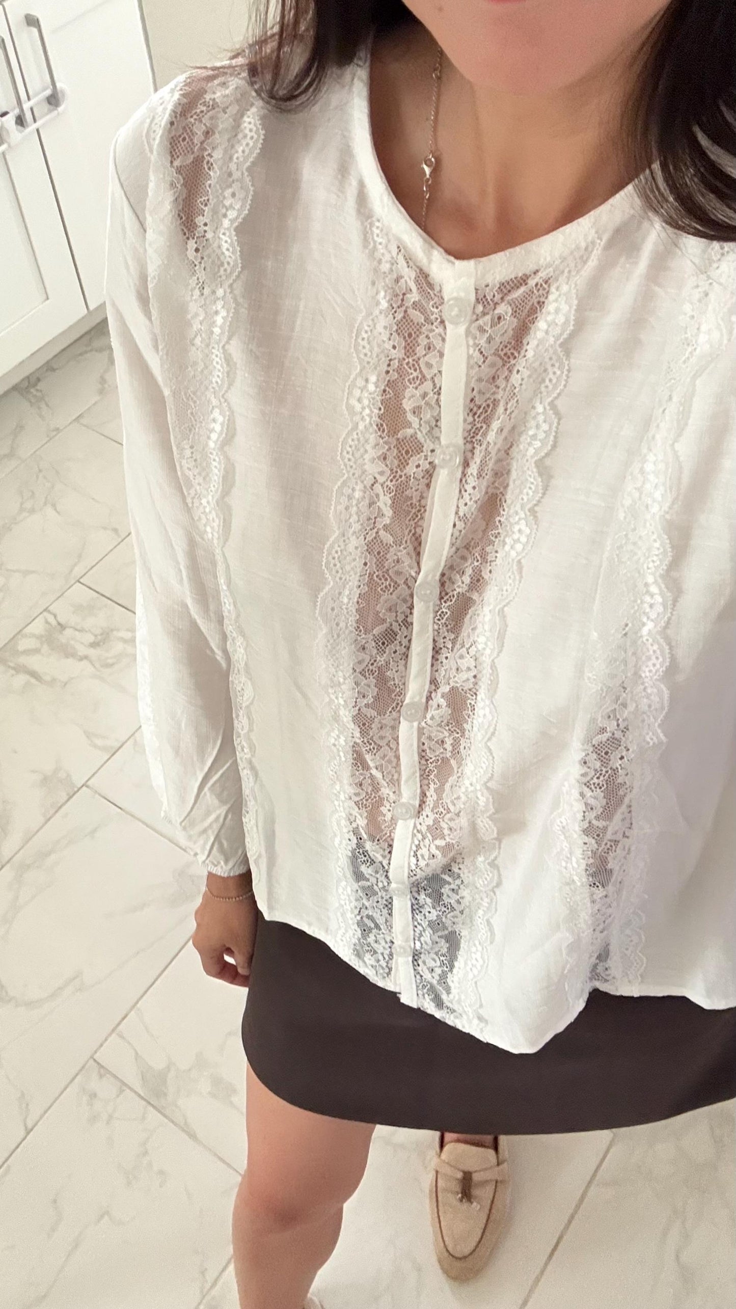White Top FloraFrench Style Vintage Inspired. Sezane Doen Shirt Inspired . Blouse top in floral Victorian style lace. Bohemian top style. - Chickticks
