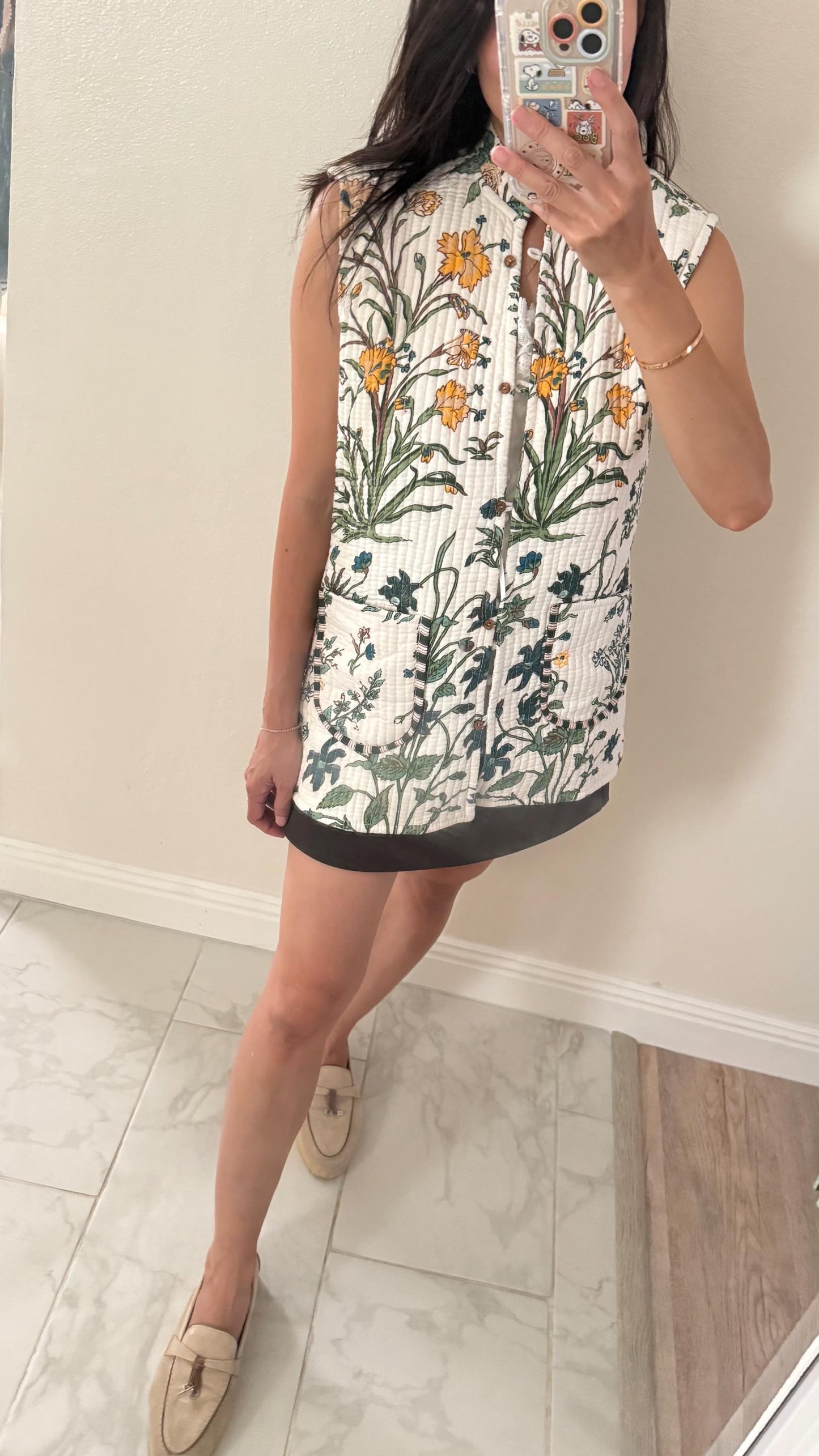Cotton quilt vest floral print french style vintage inspired. Romantic vest for fall . Bohemian vest. Victorian vest. Doen inspired vest. - Chickticks