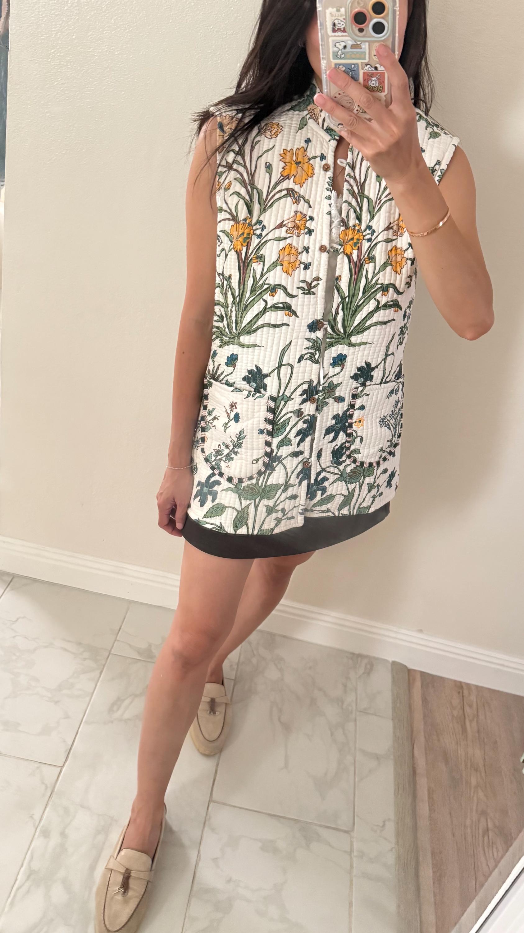 Cotton quilt vest floral print french style vintage inspired. Romantic vest for fall . Bohemian vest. Victorian vest. Doen inspired vest. - Chickticks