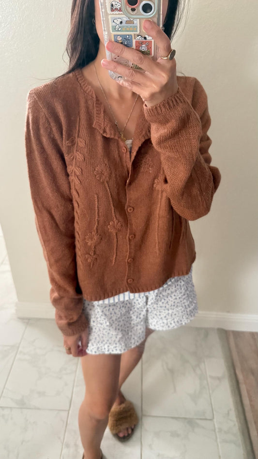 Brown floral cardigan french vintage inspired style . Doen inspired cardigan. Sezane inspired top cardigan. Cozy romantic cardigan - Chickticks