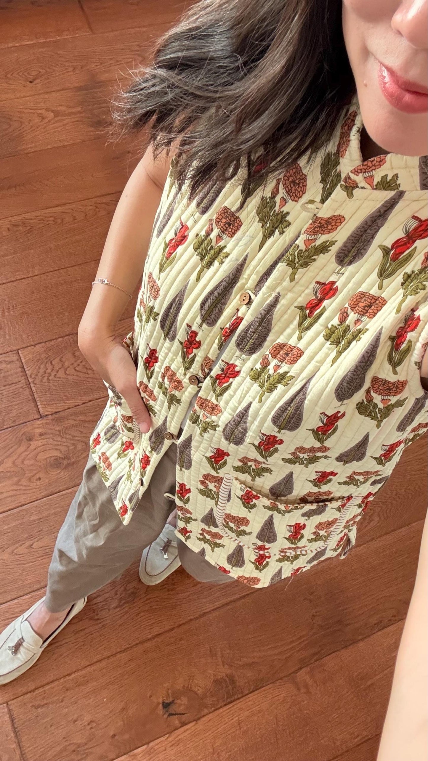 Cotton Quilt Vest Top Style Vintage inspired. Handblocked floral print vest cardigan. Sezane Doen inspired vest. - Chickticks