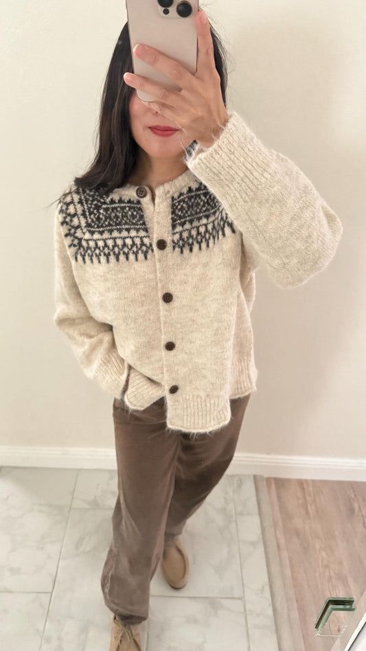 Soft wool sweater french vintage inspired. Fisherman Isle cardigan. Oversize wool cardigan. Romantic Doen inspired cardigan.