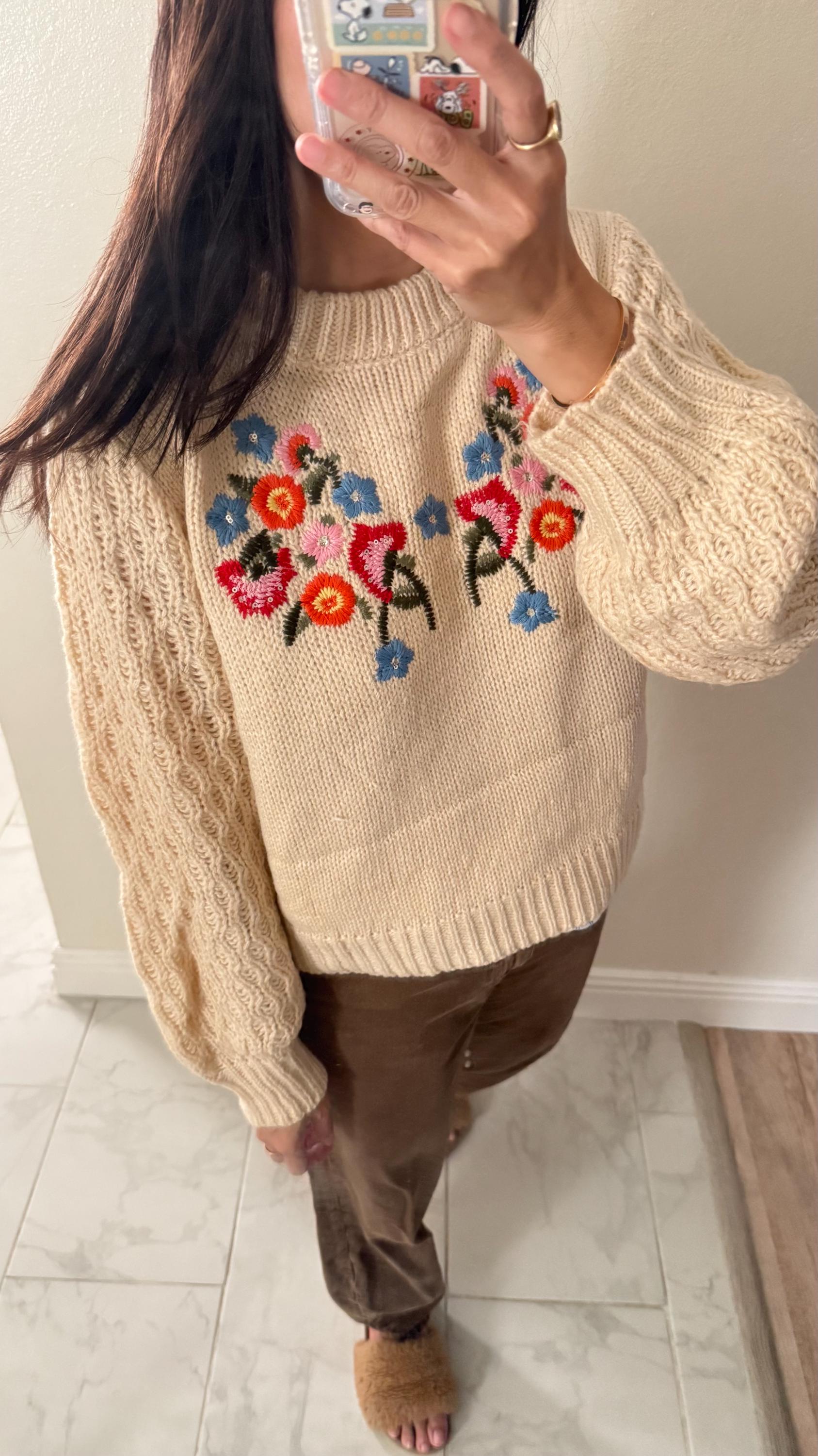 Soft sweater top french style vintage inspired. Floral doen sezane inspired sweater.Oversized baloon sweater. - Chickticks