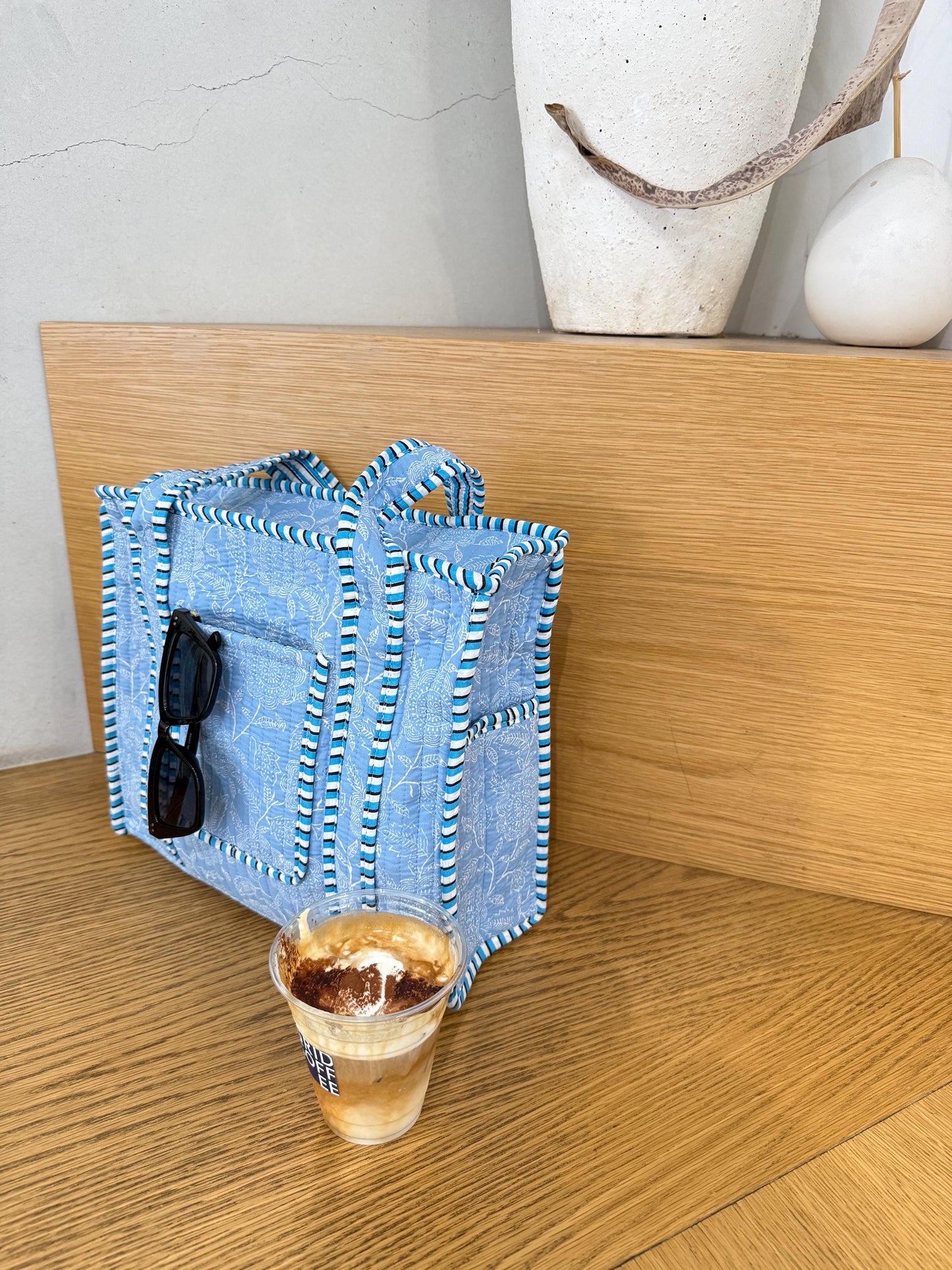 Hand Block Print Cotton Quilt Tote Bag. Soft Blue Flower Zipper Tote Bag. Everyday Bag. Travel tote bag. Tote bags with pockets