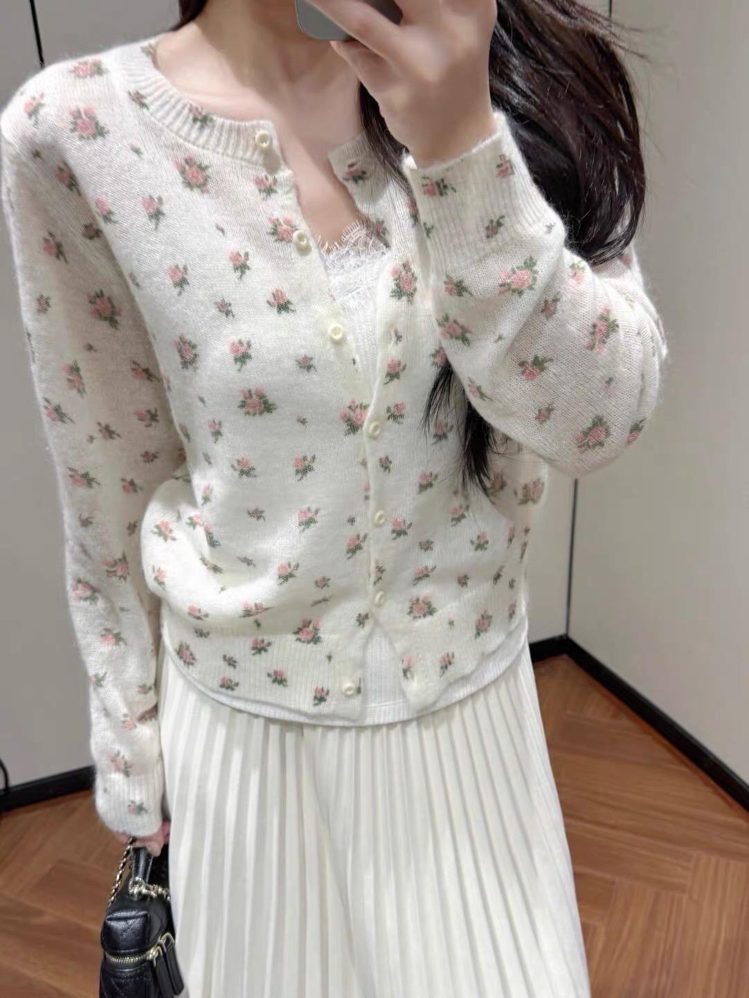 Knit Floral Cardigan Blouse. French Vintage Inspired Shirt Cardigan. Cotton Cardigan. Floral boho cardigan. Victorian bohocardigan